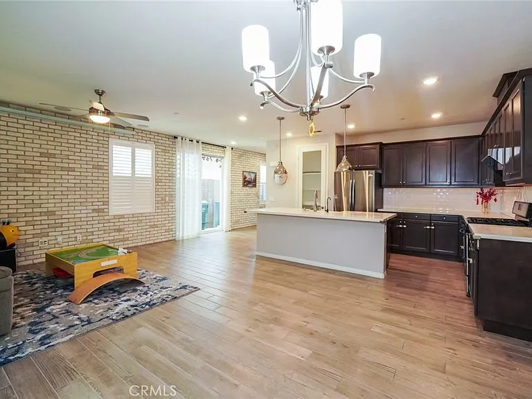 103 Cambria Ct — Photo 5