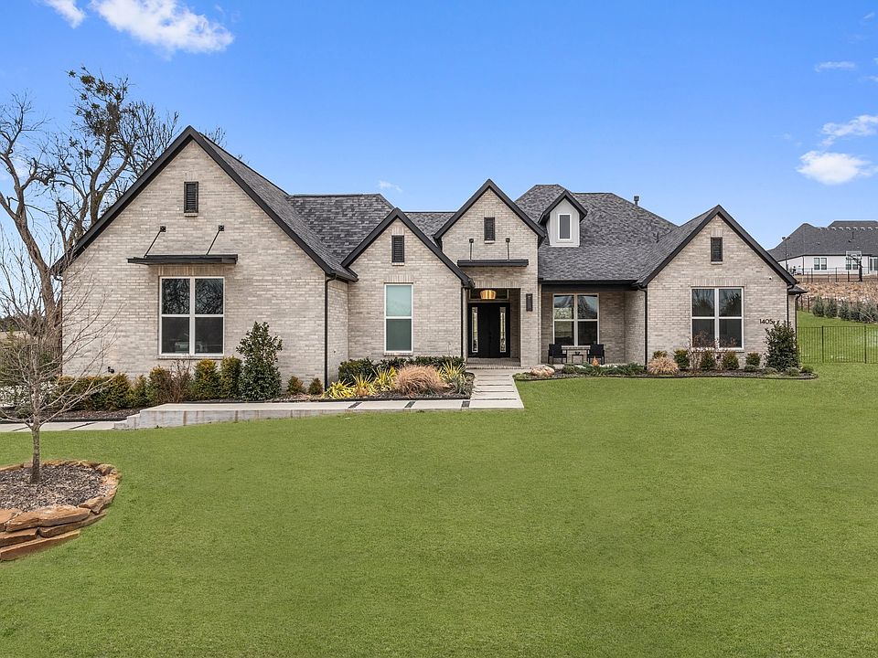 1st image of 1405 Custer Ct