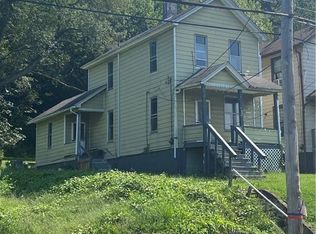 350 Broad St, Struthers, OH 44471