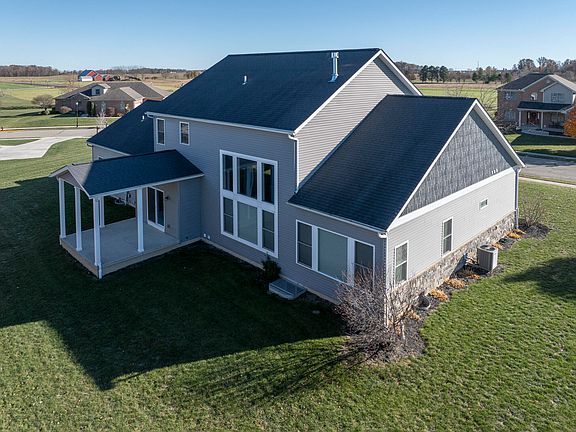 5th image of 39 Harlamert Dr