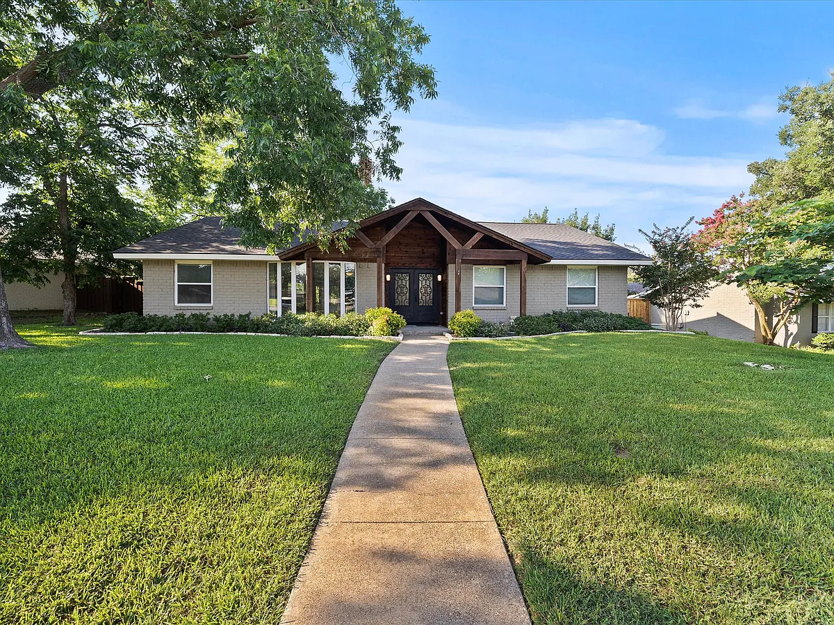 Building Photo - 12408 Cedar Bend Dr