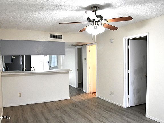 4th image of 2437 E TRACY Lane #1