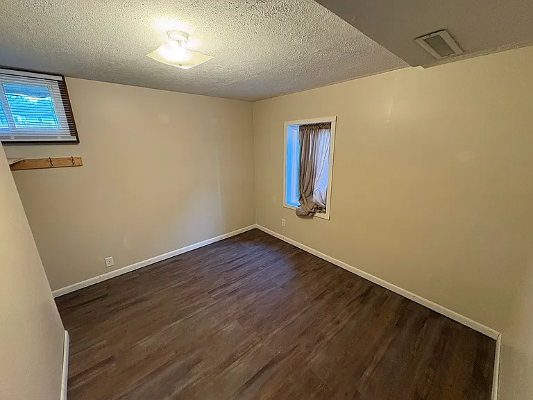 1804 Hartley St — Photo 17