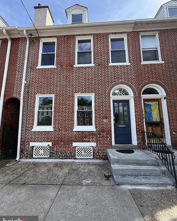 116 E Broad St