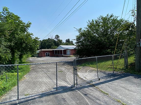 4th image of 2090 Benton Pike NE #4