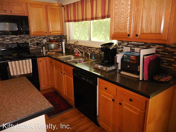 4th image of 7259 Charnwood Dr