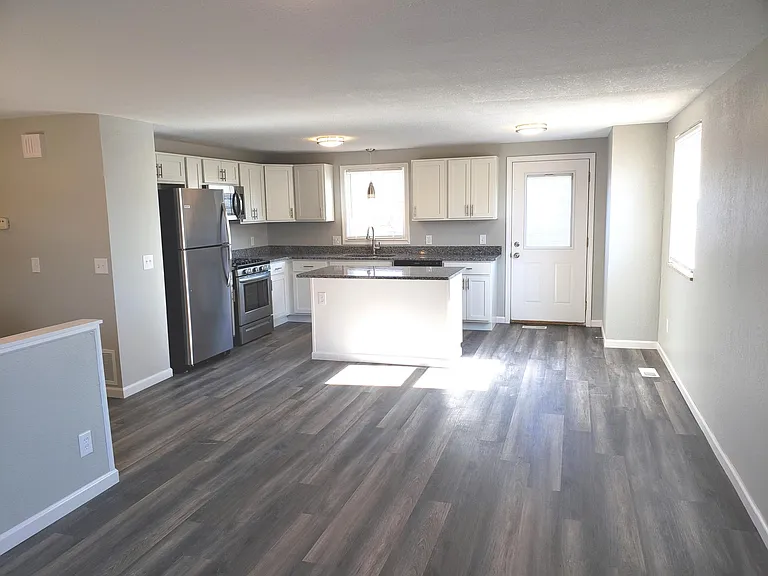 5470 Brook Point Rd — Photo 4