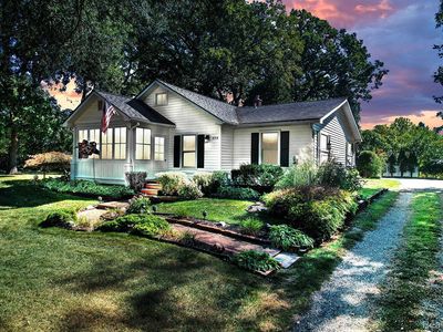 577 Lakeside Dr, Waterford, MI, 48328