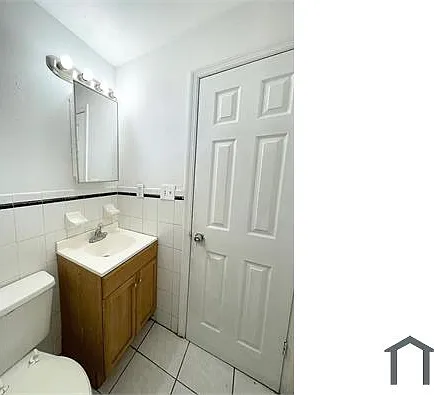 2916 N 16th St — Photo 5