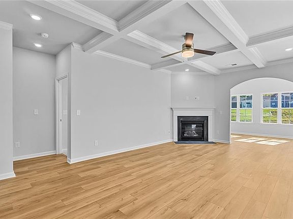 4th image of 297 Yarrow Dr