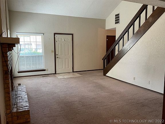 4th image of 2208 W Galveston St