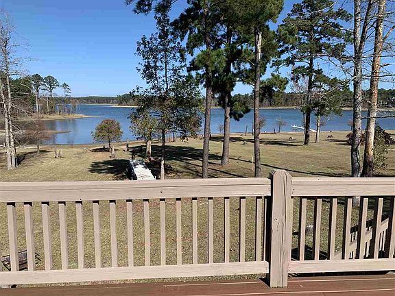 3rd image of 525 Shoreline Dr