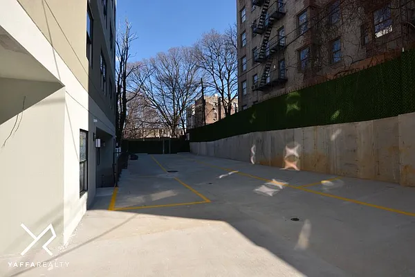 Rented by Yaffa Realty LLC | media 92