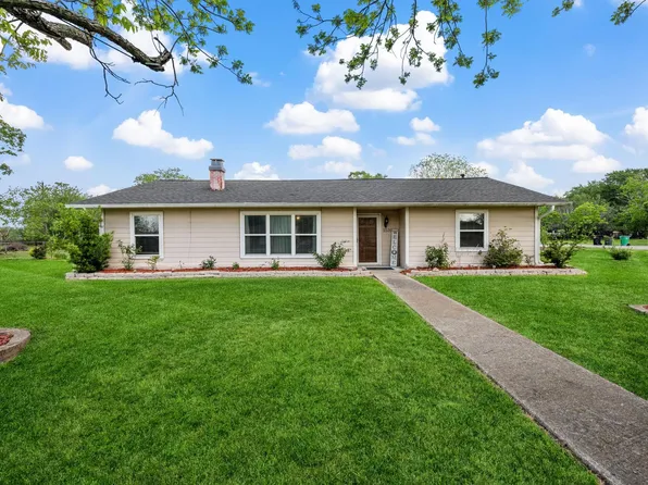 1539 Sterling Dr, Baytown, TX 77523