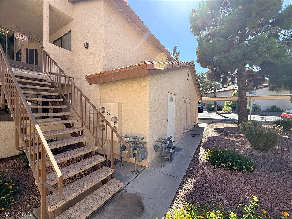 7200 Pirates Cove Rd #2033