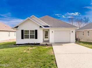 313 Stamper Ave, La Grange, KY 40031