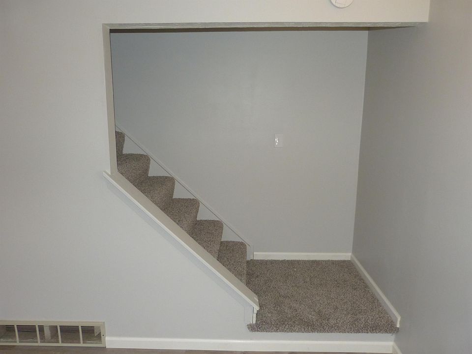 1st image of 580 Continental Dr APT A