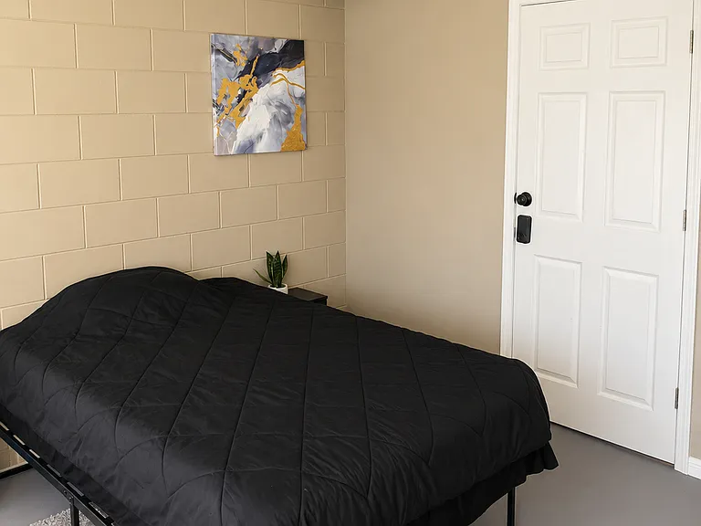 604 Glad Rd — Photo 12