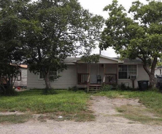 1st image of 881 W Avenue D