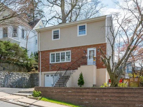 8 Arthur Street, Yonkers, NY 10701