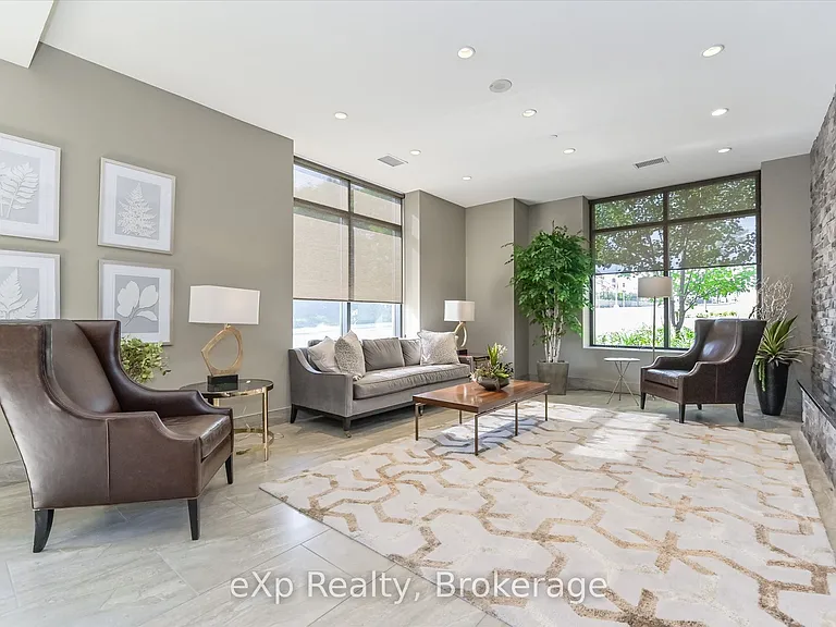 160 Macdonell St #308 — Photo 6