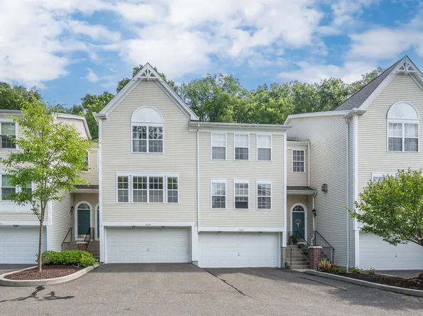 2104 Eaton Court #2104, Danbury, CT 06811