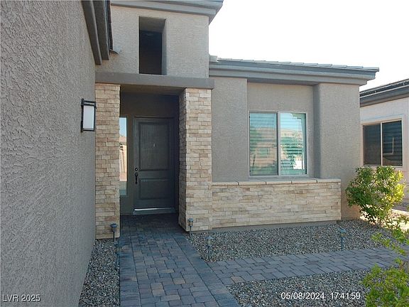 3rd image of 8543 Lost Pony St