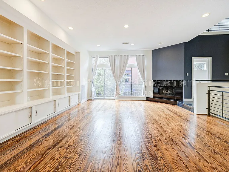 1501 California St #C — Photo 4