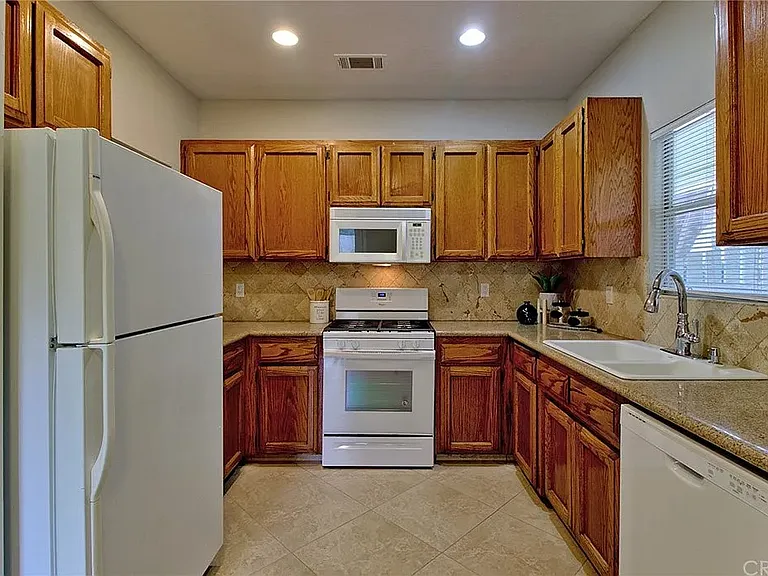 857 Victorian Park Dr — Photo 18