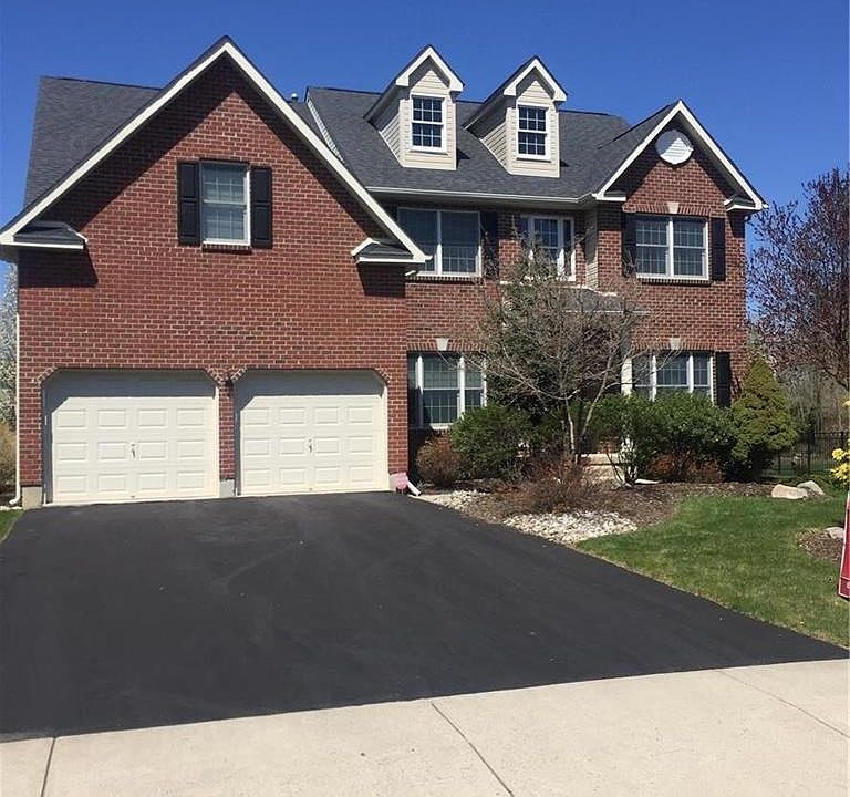 1st image of 41 Millbrook Ct