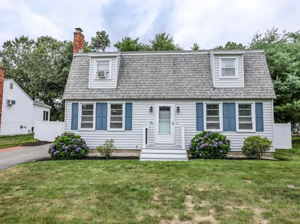 95 Hazelton Court, Manchester, NH 03103