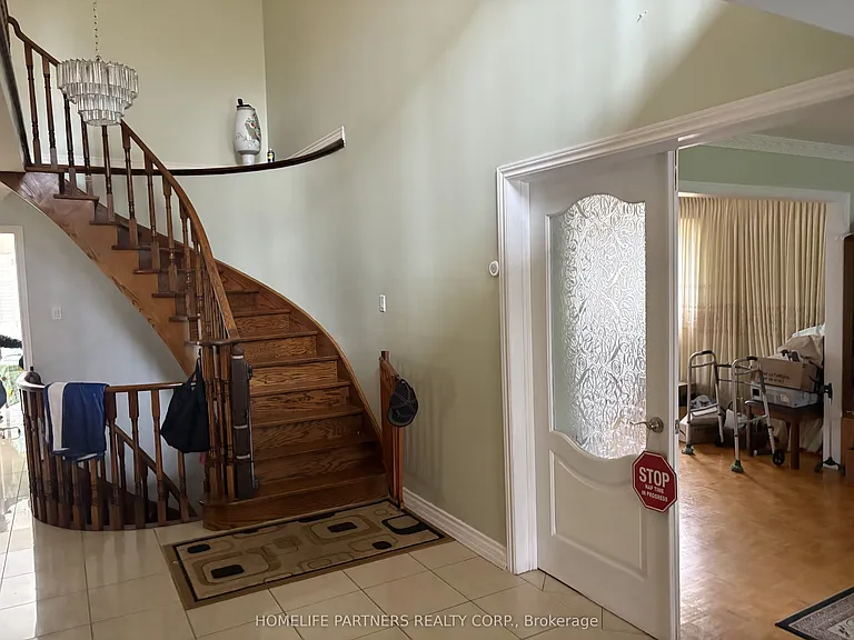 10 Glenvilla Rd — Photo 5
