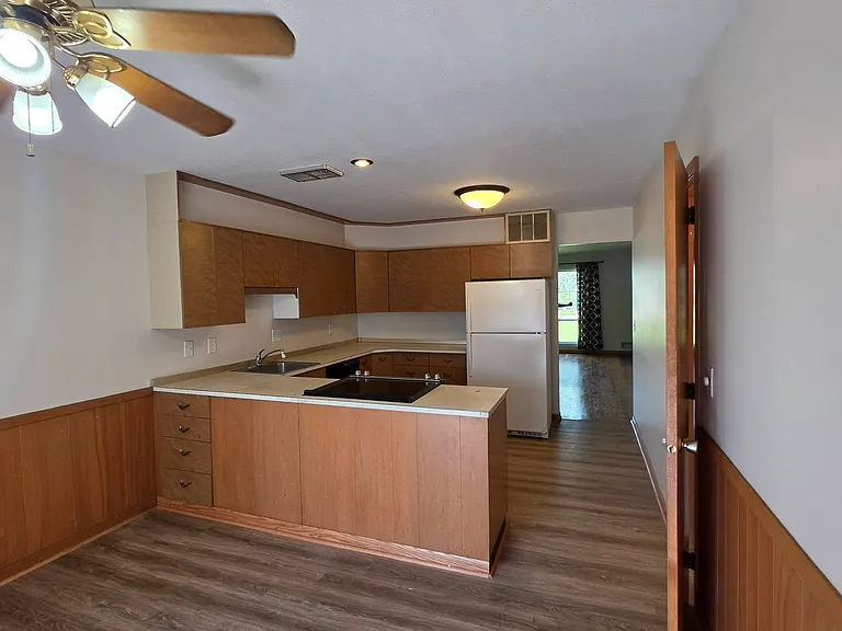 1201 Robertson Dr #1203 — Photo 5