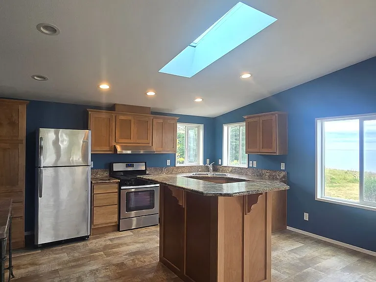 200 Cypress Cir — Photo 16
