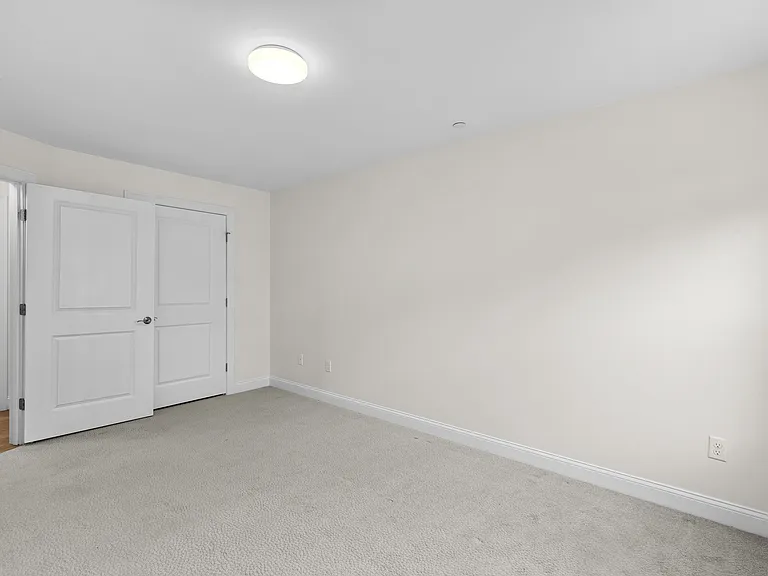 Autumn Woods Apartments — Photo 12