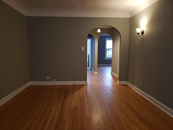 3rd image of 1028 Randolph St APT 2NW