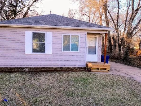 1321 S Saint Clair Ave, Wichita, KS 67213