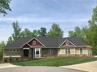 151 Sanctuary Cir, Wilkesboro, NC 28697