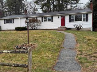 4 Cranberry Ln, Pelham, NH 03076