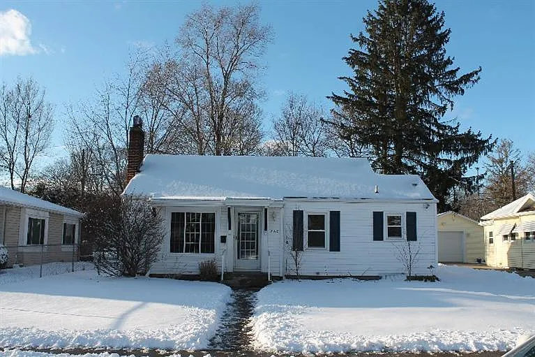 760 Briarcliff Rd photo 1