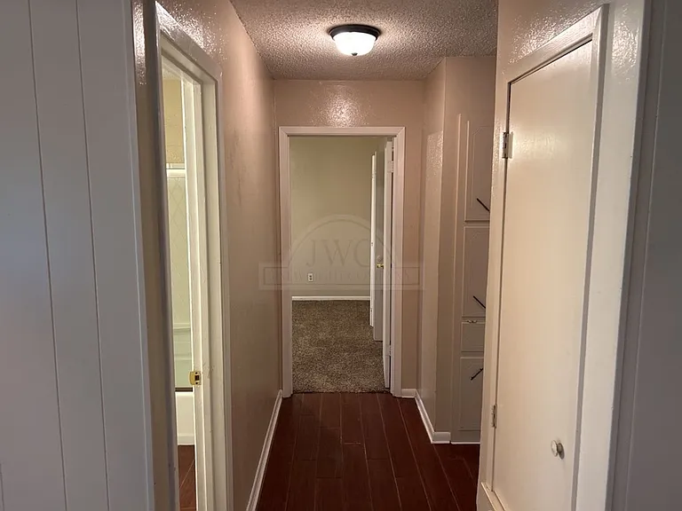 1013 Kathey Dr — Photo 10
