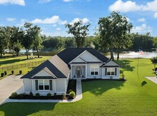 321 Harbour Island Cir, Waverly, GA 31565