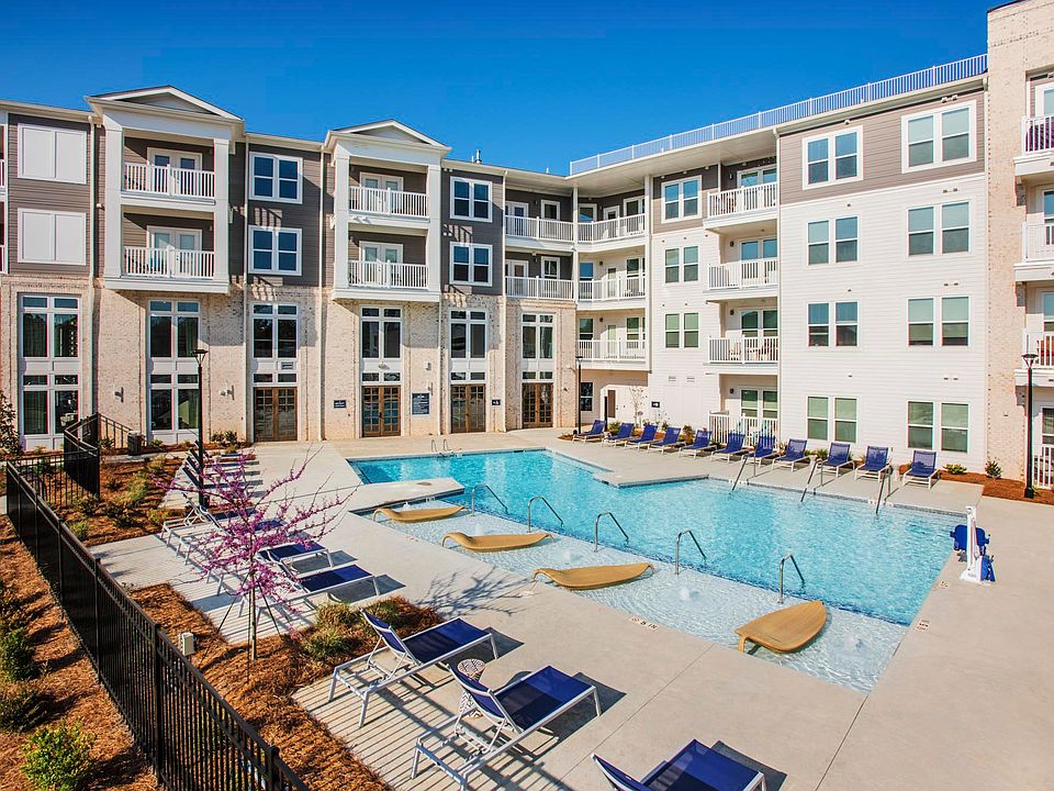 1st image of 5209 Craftsman Dr #300-202