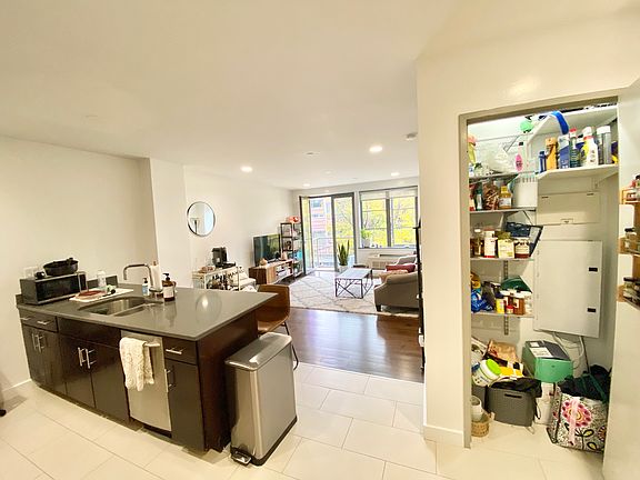 4th image of 155 N 4th St APT 3C