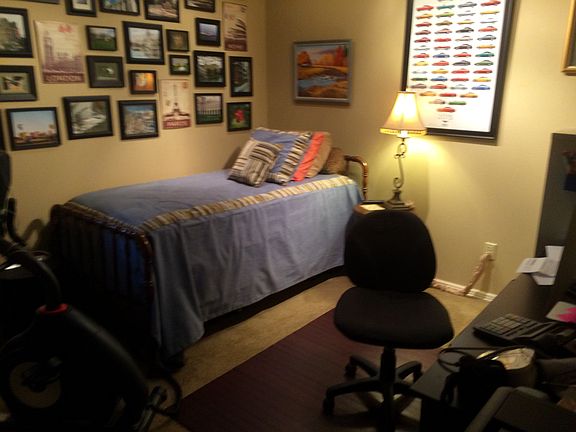 Bedroom/Office
