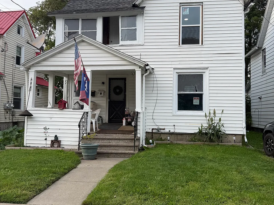 59 Endicott Ave #2