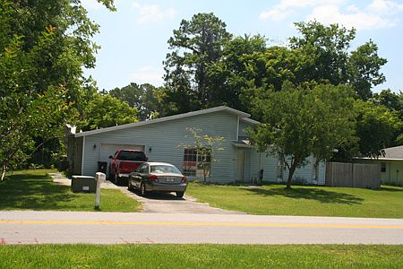 1st image of 88 Farragut Dr