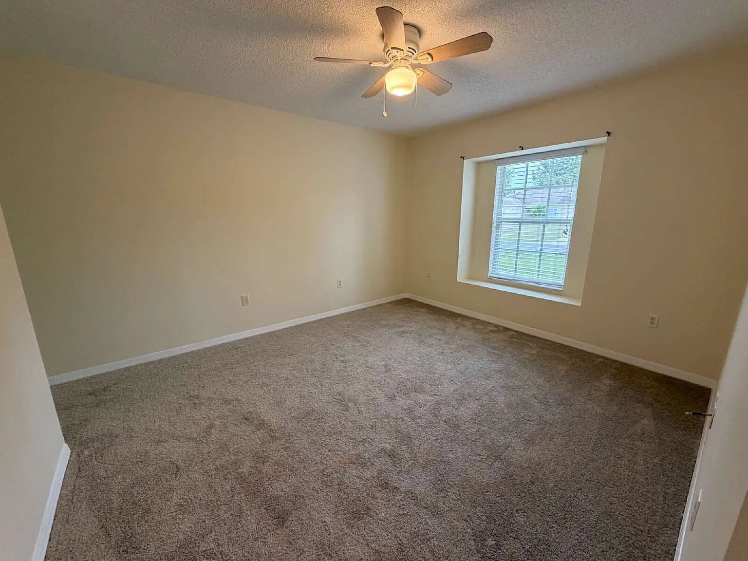 2 bed, 2.0 bath, 1010 sqft, $1,400 — Photo 4