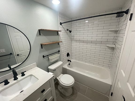 5th image of 2204 River Run Dr Unit 28