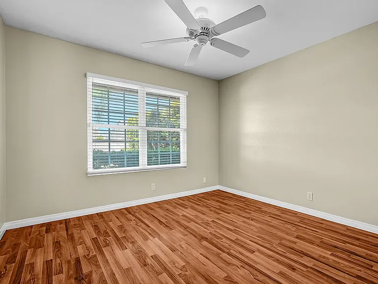 18096 Lemon St — Photo 25
